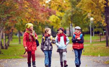 Коли закінчаться осінні канікули у школах різних міст і областей України