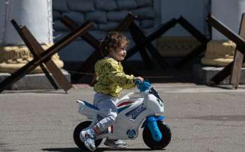 Учні й учителі можуть узяти участь у конкурсі на тему міжнародного гуманітарного права і прав людини Учні й учителі можуть узяти участь у конкурсі на тему міжнародного гуманітарного права і прав людини