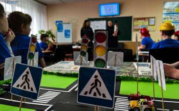 МОН закликало школи та садочки напередодні зимових канікул провести інструктажі з техніки безпеки 