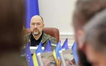 Прем'єр-міністр анонсував суттєве підвищення виплат освітянам 