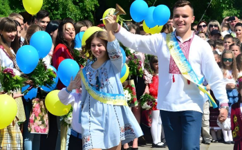 У школах України скоро пролунає останній дзвоник У школах України скоро пролунає останній дзвоник