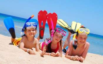 У 444 дитячих таборах виявлено порушення