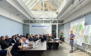 В Києві планують будувати паркінги-укриття під шкільними стадіонами