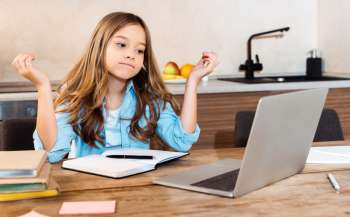 Чи буде продовжено навчальний рік: відповідь освітнього омбудсмена Чи буде продовжено навчальний рік: відповідь освітнього омбудсмена