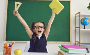 Сьогодні учні понад 7 тис. шкіл повернулися до навчання, натомість учні понад 2 тис. шкіл пішли на тижневі осінні канікули