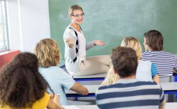 У Києві проводять моніторинг освітніх програм з метою виявлення прогалин у вивченні їх учнями