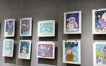 Черкаські учні презентували виставку робіт Барви зими Черкаські учні презентували виставку робіт Барви зими