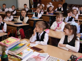 В Україні понад 66% шкіл навчають в очній та змішаній формі