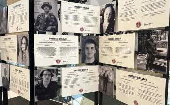 У Нідерландах проходить виставка дипломів українських студентів, життя яких забрала війна