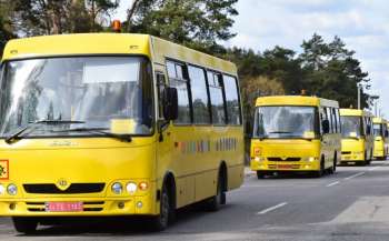МОН: для опорних шкіл будуть закуплені автобуси