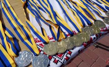 Роз'яснення МОН про ДПА, золоті і срібні медалі 