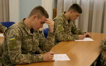 Украинские военные будут сдавать тестирование по английскому языку